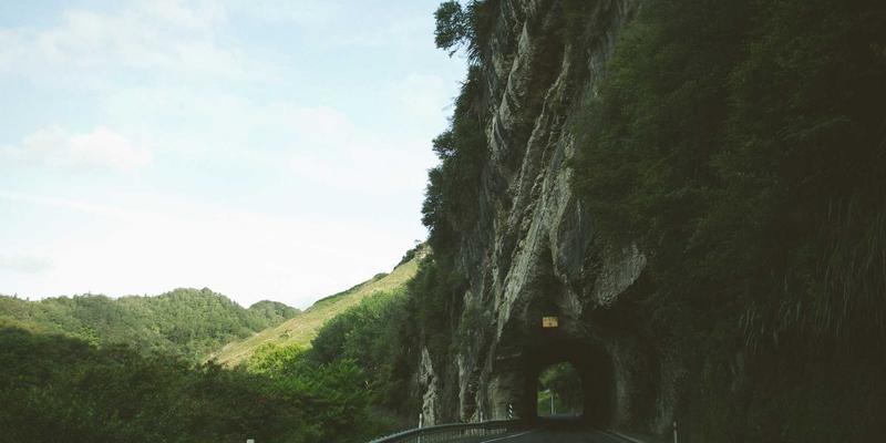 量子计算:颠覆未来的算力革命与2024年核心趋势前瞻